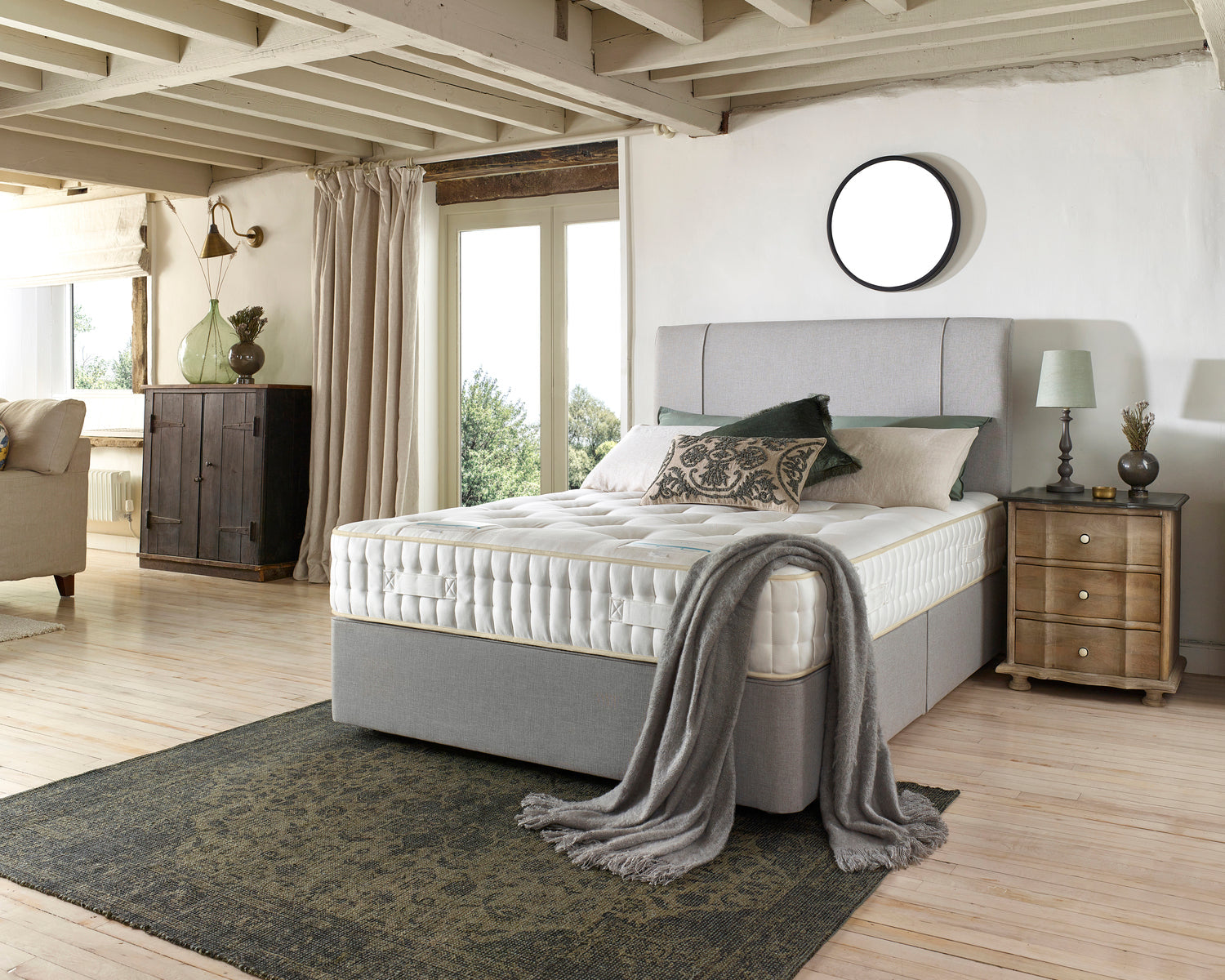 Harrison Spinks Bliss 5,000 Divan Set – Sinclairs Furniture
