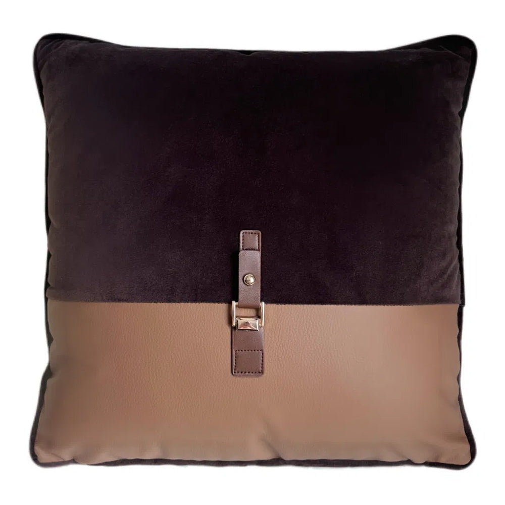 Paul Moneypenny Buckleup - Choc