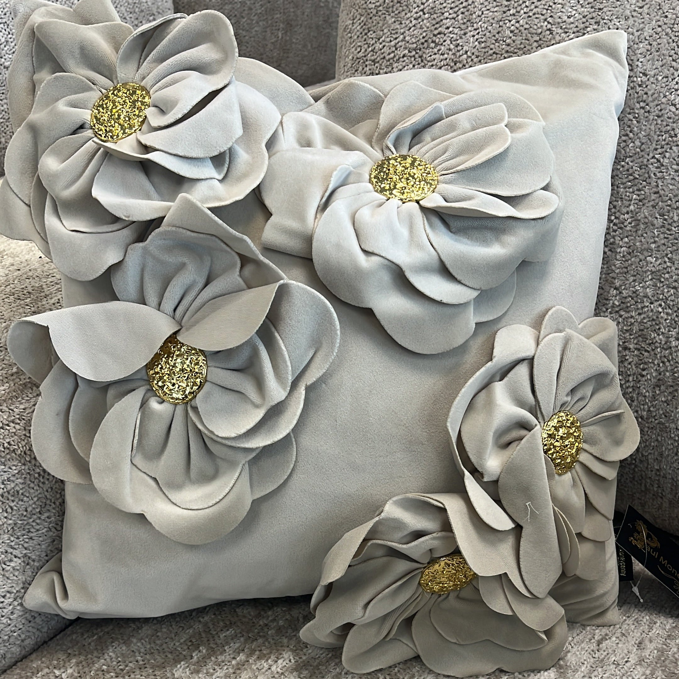 Paul Moneypenny Blooming Wonderful - Ivory